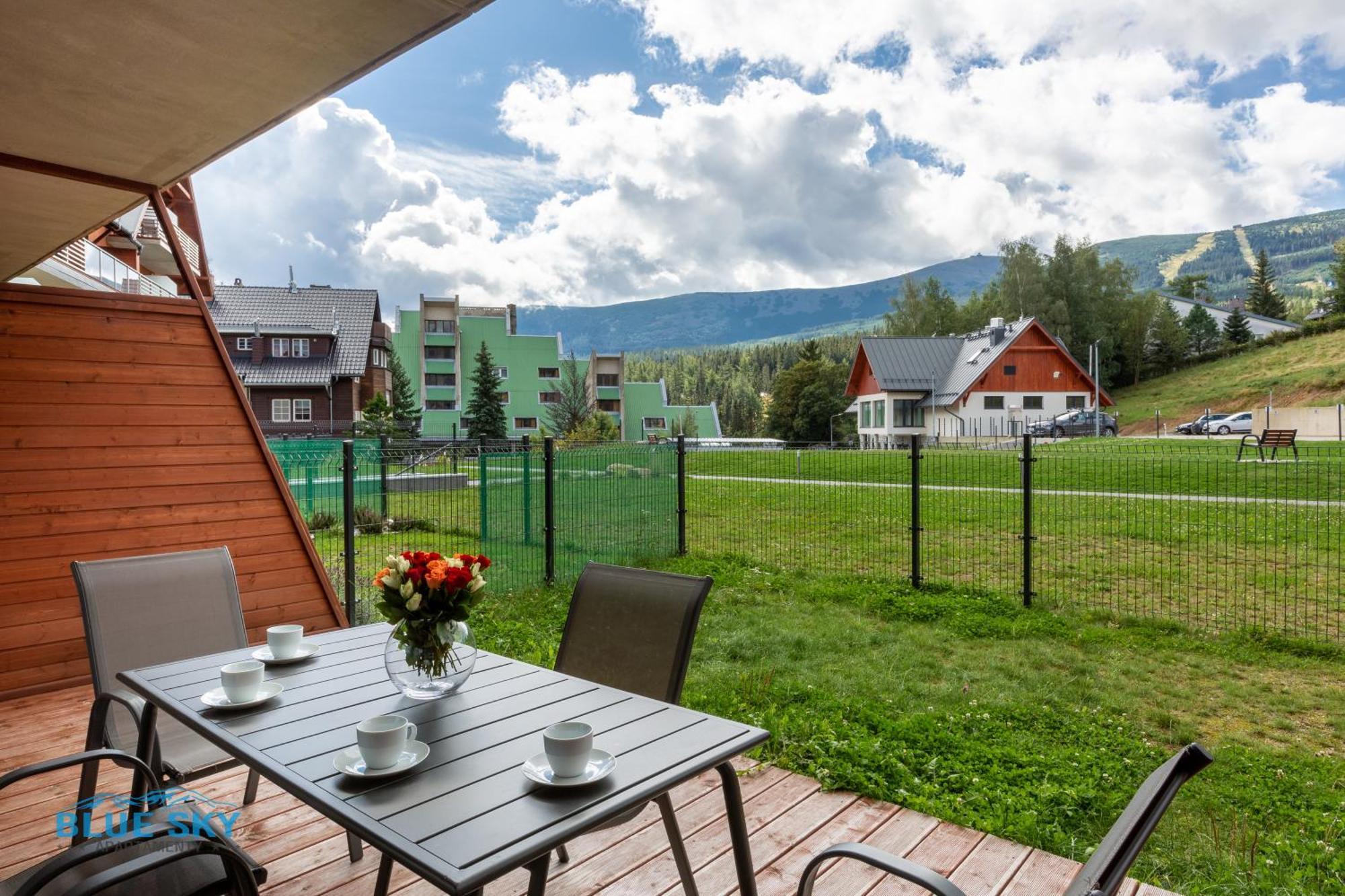 Apartamenty Bluesky - Karkonoska 13, Z Widokiem Na Gory, Blisko Szlakow I Wyciagow, W Zielonej Okolicy Карпач Номер фото