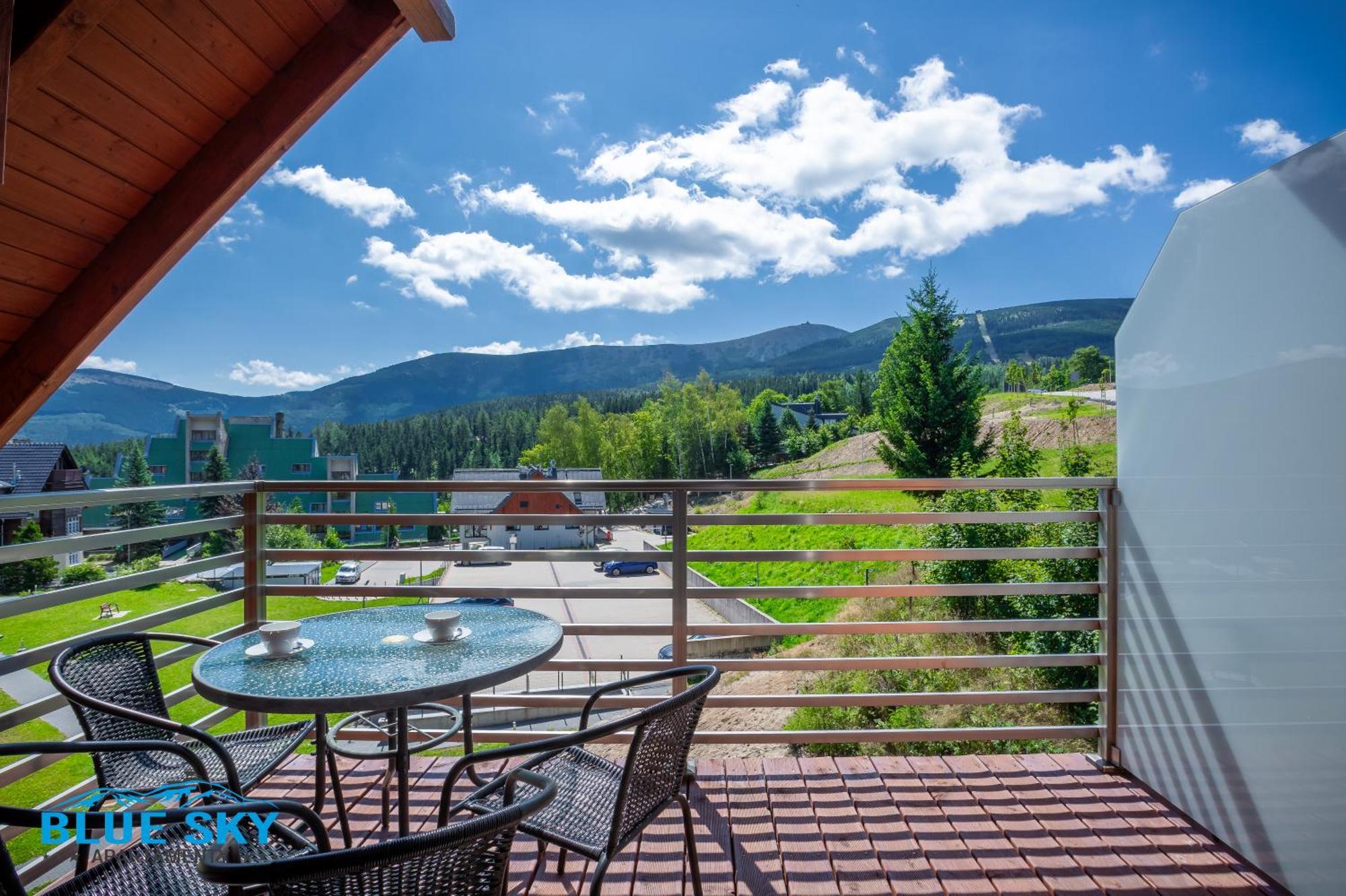 Apartamenty Bluesky - Karkonoska 13, Z Widokiem Na Gory, Blisko Szlakow I Wyciagow, W Zielonej Okolicy Карпач Экстерьер фото