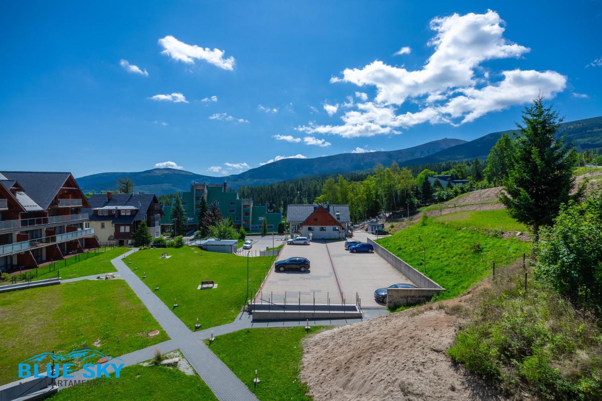 Apartamenty Bluesky - Karkonoska 13, Z Widokiem Na Gory, Blisko Szlakow I Wyciagow, W Zielonej Okolicy Карпач Экстерьер фото